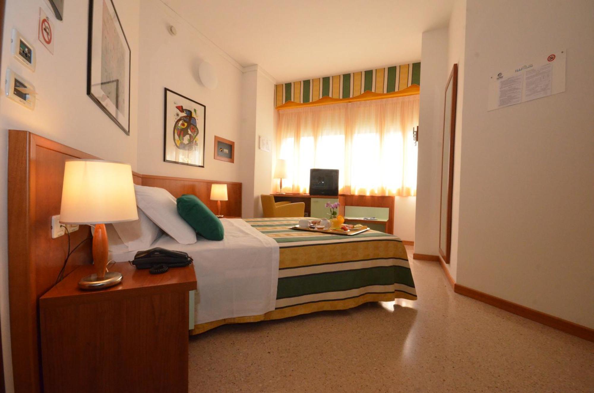 Hotel Luna Bibione Esterno foto