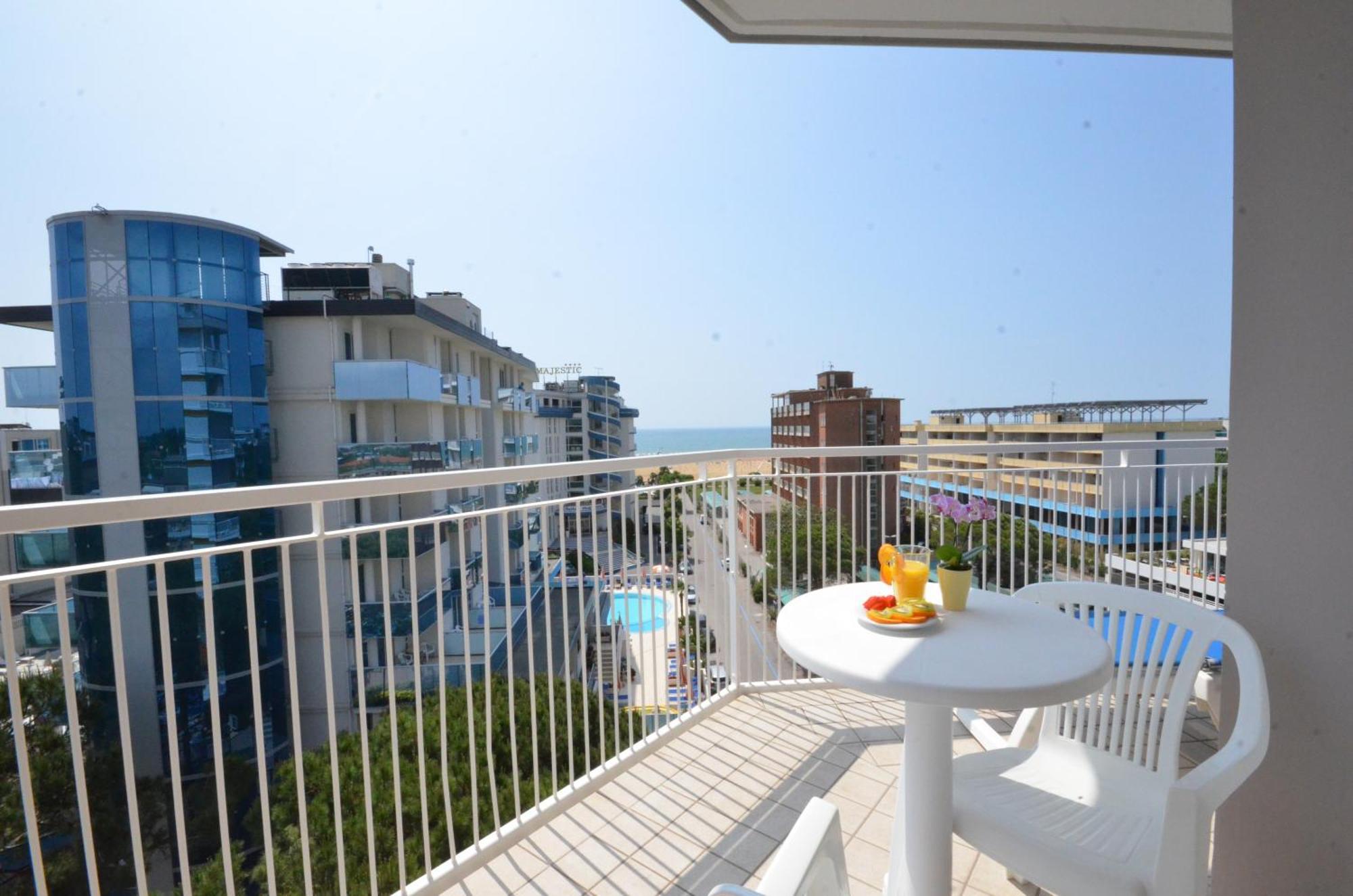 Hotel Luna Bibione Esterno foto