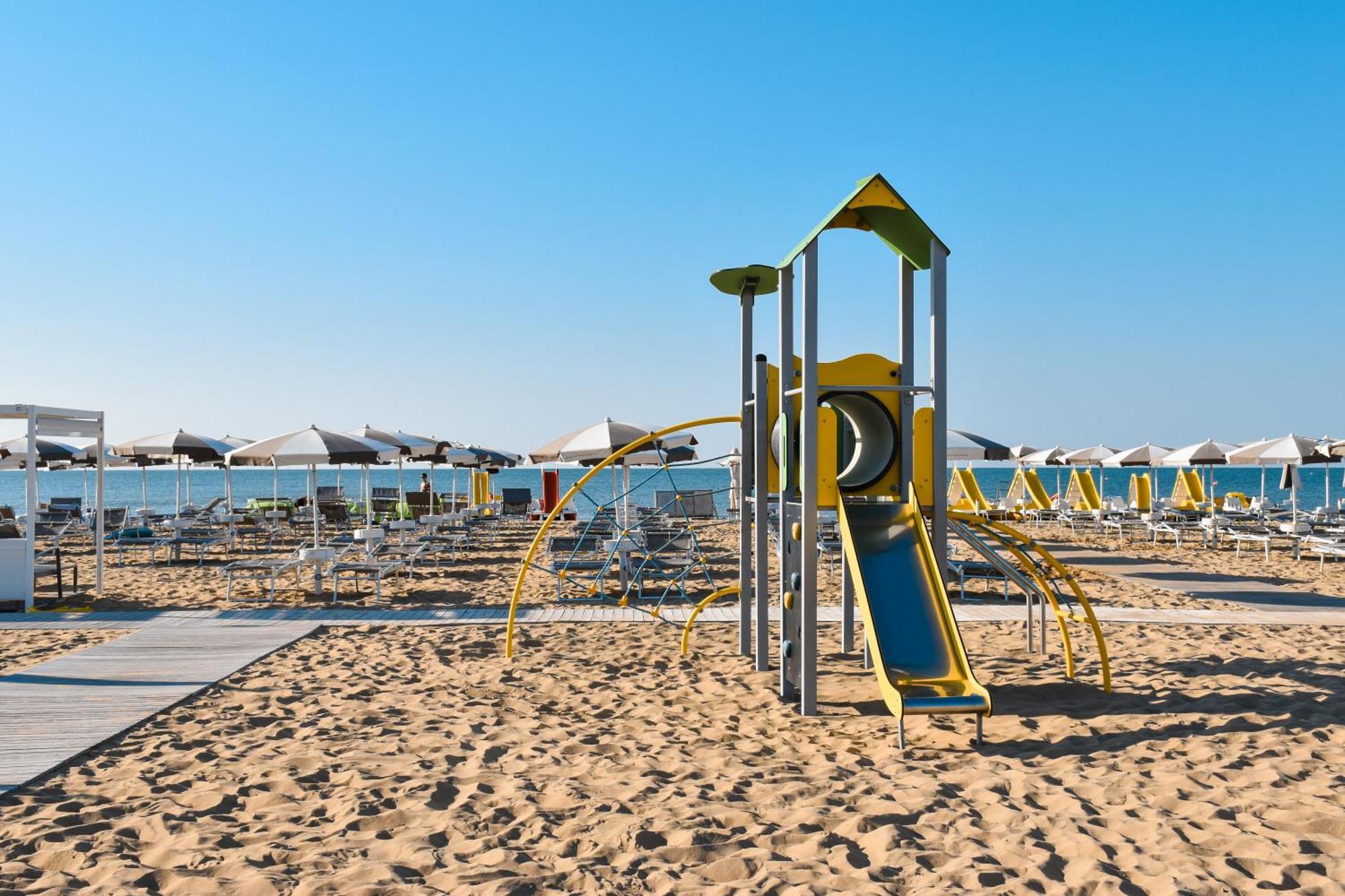 Hotel Luna Bibione Esterno foto