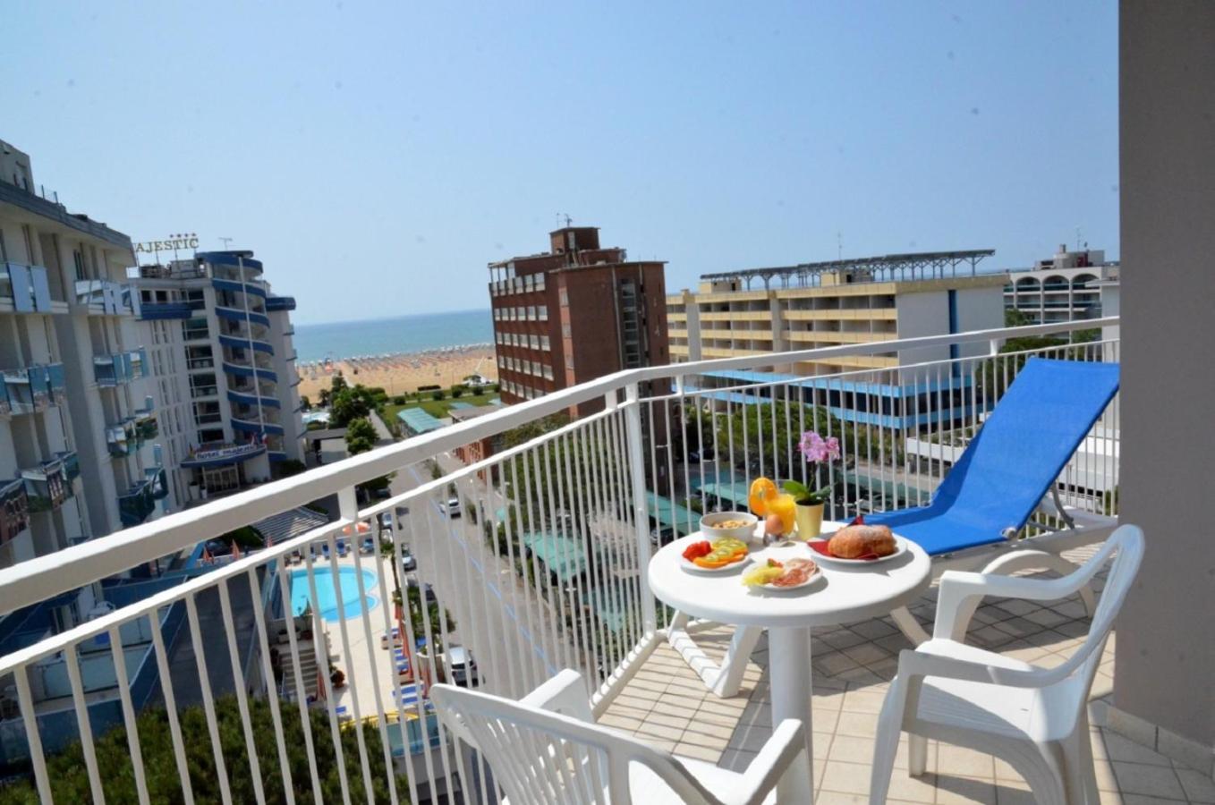 Hotel Luna Bibione Esterno foto